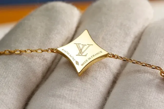 Louis Vuitton Star Charm Gold Silver Chain-Link Bracelet 3
