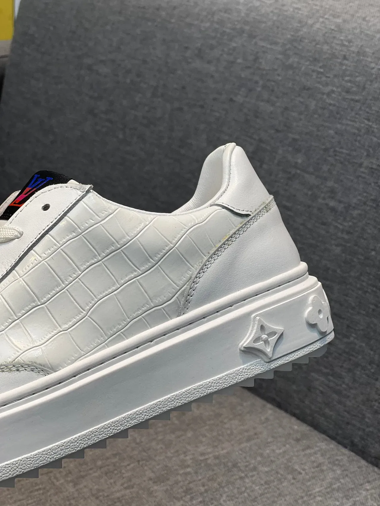 Louis Vuitton White Black Croc-Embossed Leather Platform Sole Lifestyle Sneakers 8