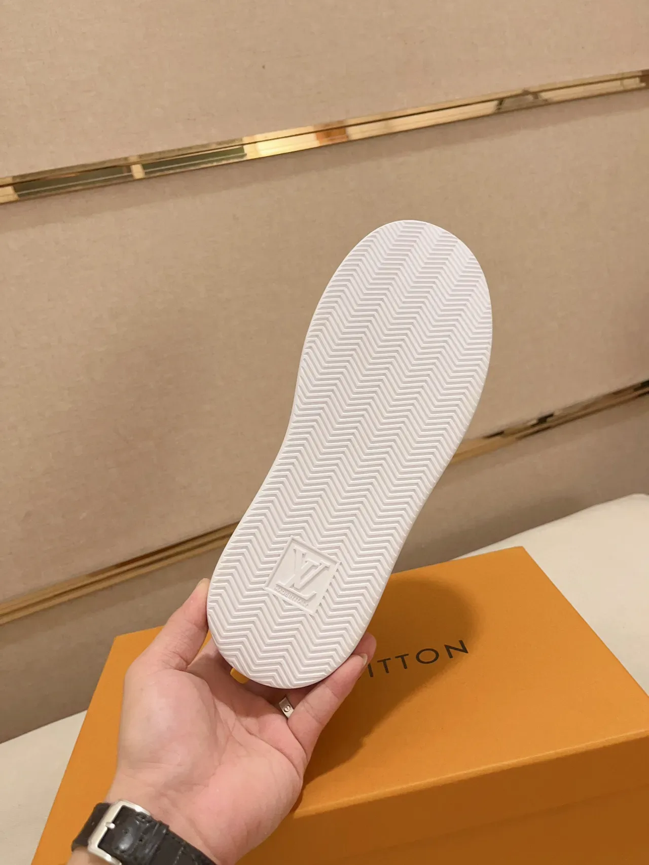 Louis Vuitton White Black Monogram-Embossed Leather Low-Top Silhouette Lifestyle Sneakers 9