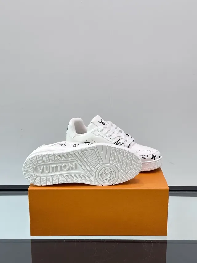 Louis Vuitton White Black Monogram-Printed Sculpted Midsole Lifestyle Sneakers 2
