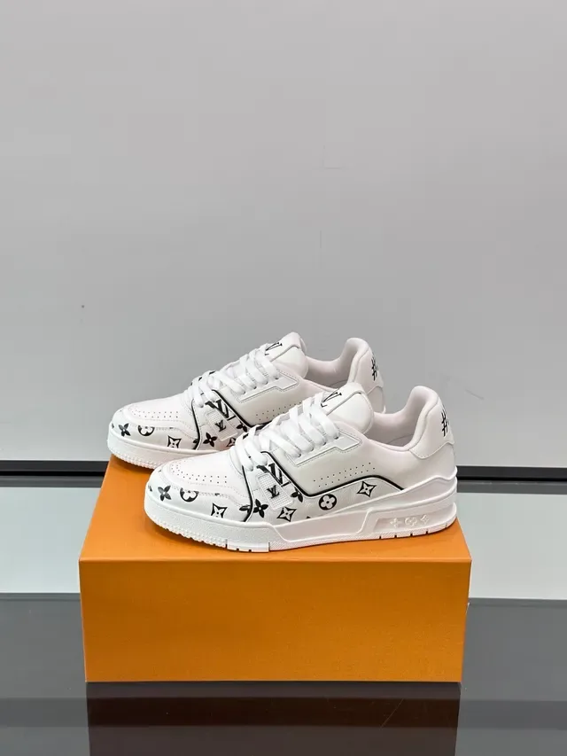 Louis Vuitton White Black Monogram-Printed Sculpted Midsole Lifestyle Sneakers 5