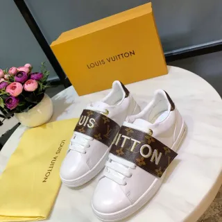 Louis Vuitton Zapatillas Lifestyle de Cuero Blanco y Marrón Correa Monogram
