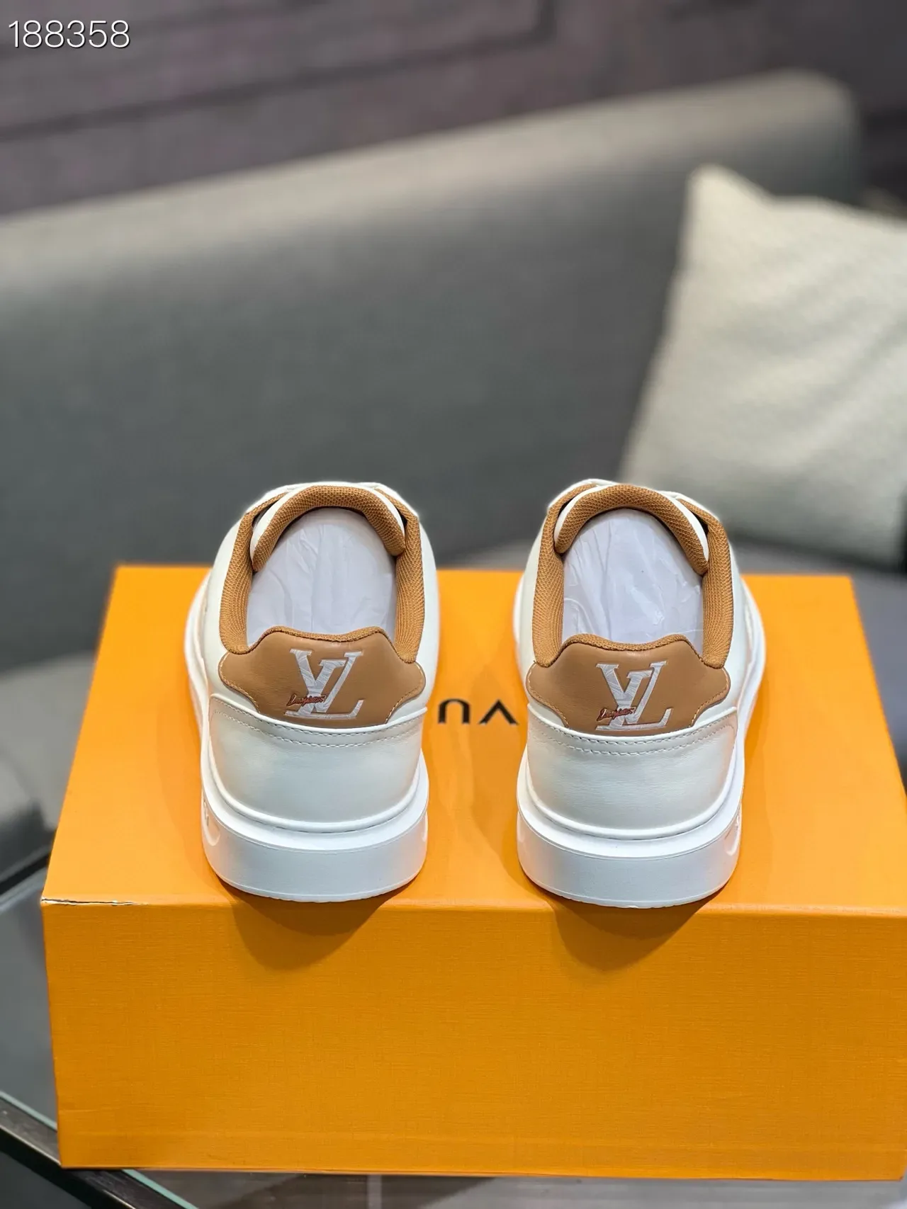 Louis Vuitton White Brown Low-Top Leather Upper Lifestyle Sneakers 2