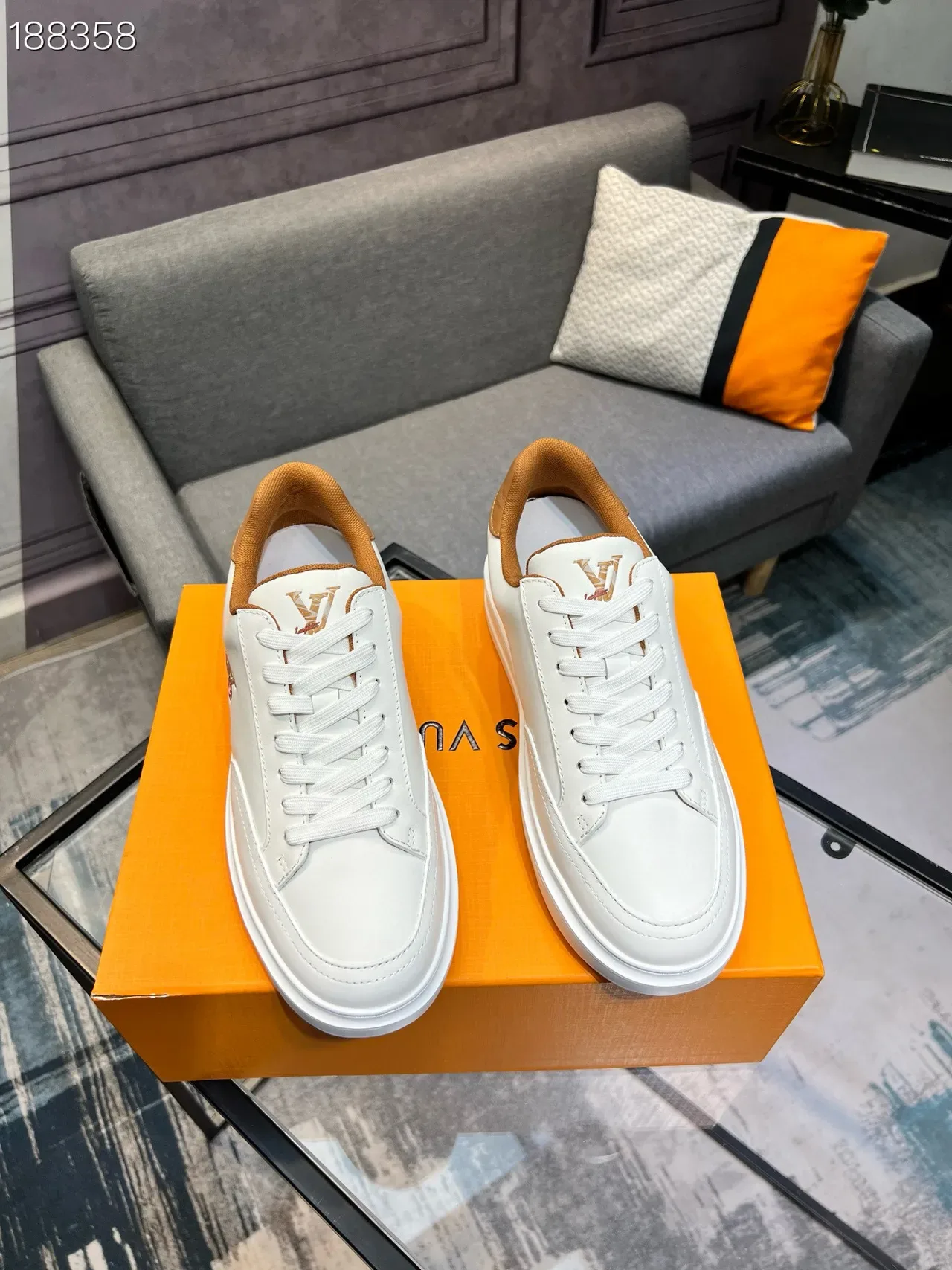 Louis Vuitton White Brown Low-Top Leather Upper Lifestyle Sneakers 8