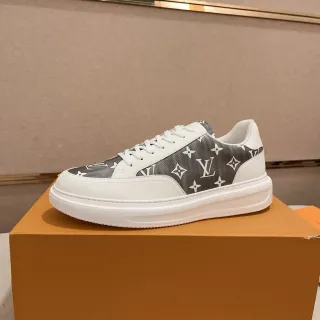 Louis Vuitton সাদা ধূসর লো-টপ মনোগ্রামড প্যানেল লাইফস্টাইল স্নিকার্স