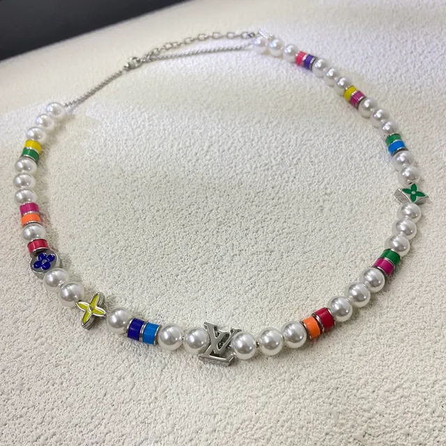 Louis Vuitton White Multicolor Pearl Strand Enamel Bead Accents Necklace 4