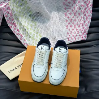 Louis Vuitton White Navy Pebbled Leather Contrast Piping Lifestyle Sneakers