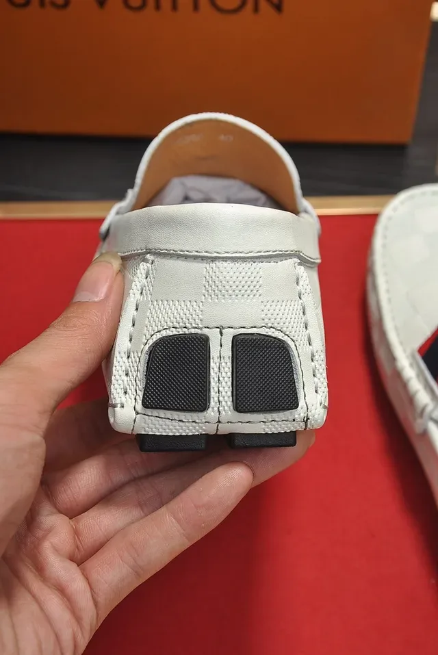 لويس فيتون أبيض أحمر Damier Check جلد LV Buckle Strap لوفر 2