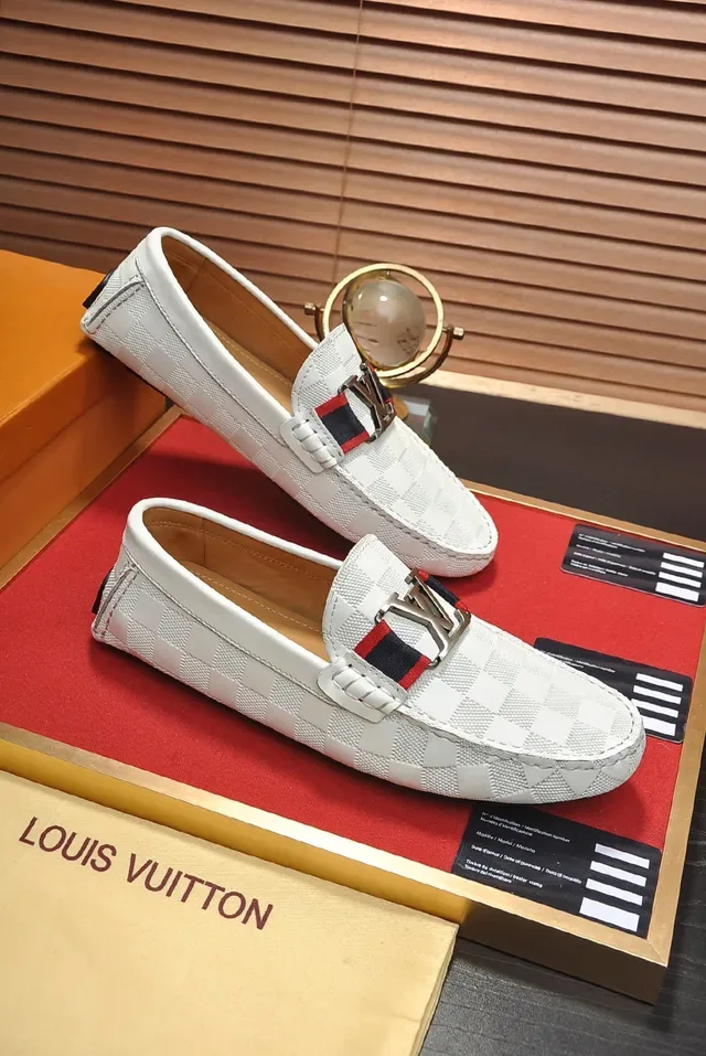 لويس فيتون أبيض أحمر Damier Check جلد LV Buckle Strap لوفر 4