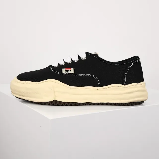 MMY Black Beige Canvas Upper Sculpted Cream Midsole Sneakers 9