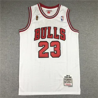 Mitchell & Ness Hardwood Classics 1995–96 Michael Jordan Chicago Bulls White Red Jersey