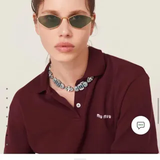 Miu Miu Regard نظارات شمسية لوزية ضيقة