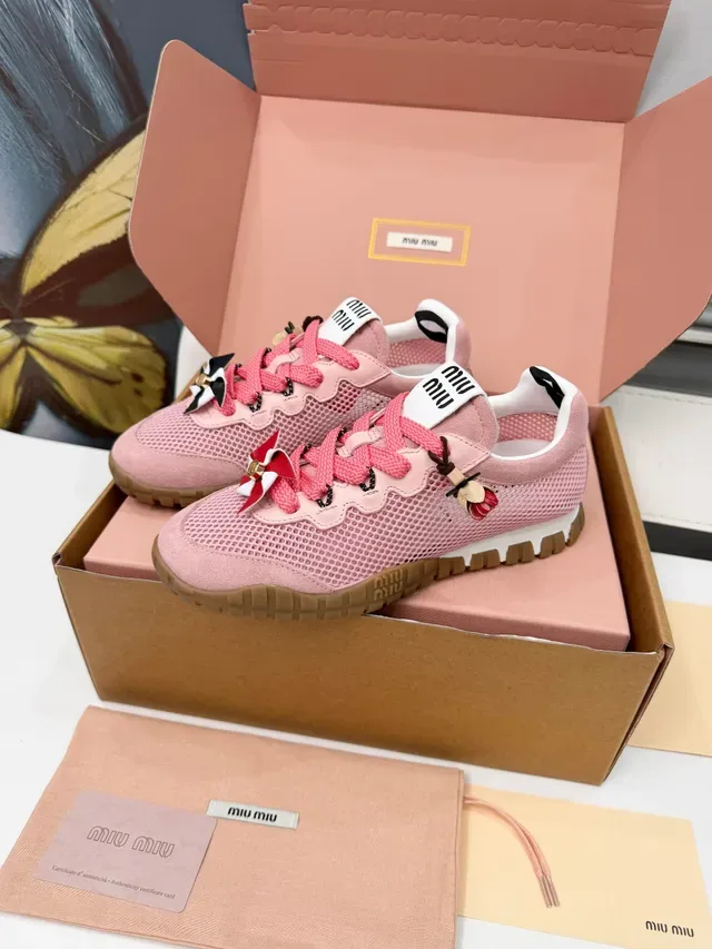 Miu Miu Wander Tênis lifestyle rosa malha e camurça 4