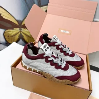 Miu Miu Wander Plata Gris y Borgoña Zapatillas Lifestyle