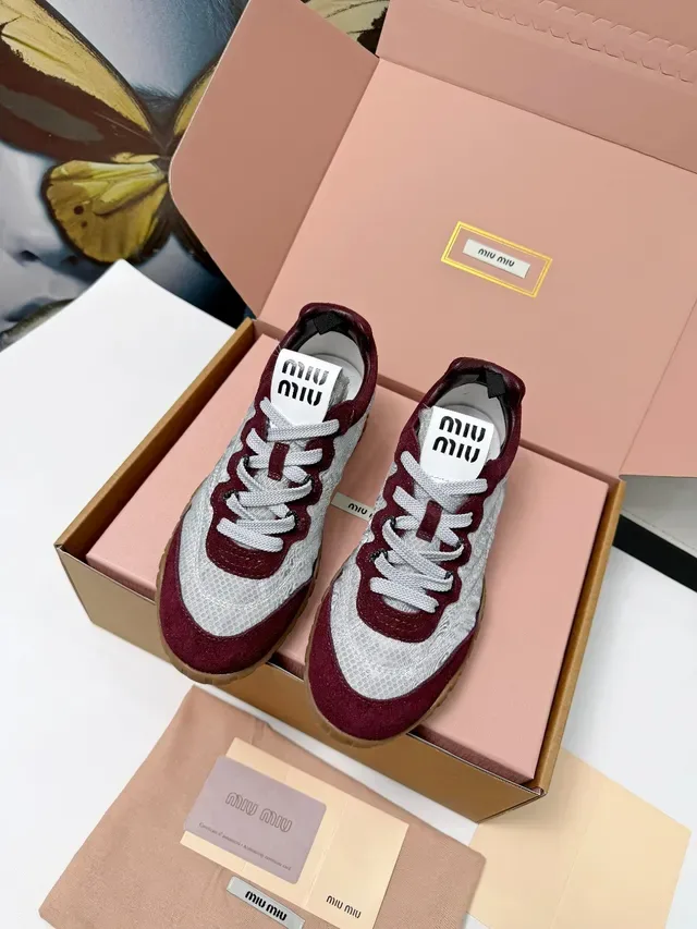 Miu Miu Wander Cinza Prateado e Borgonha Tênis Lifestyle 6