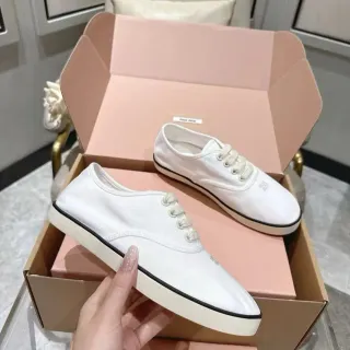 Miu Miu Wander White Black Low-Top Canvas Shoes