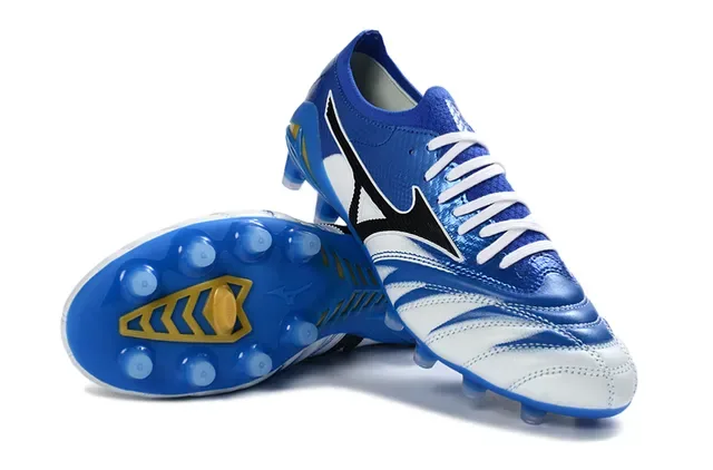 Mizuno Bleu Blanc Chaussures de football à tige basse en maille avec overlays synthétiques motif ondulé pour terrain ferme 4