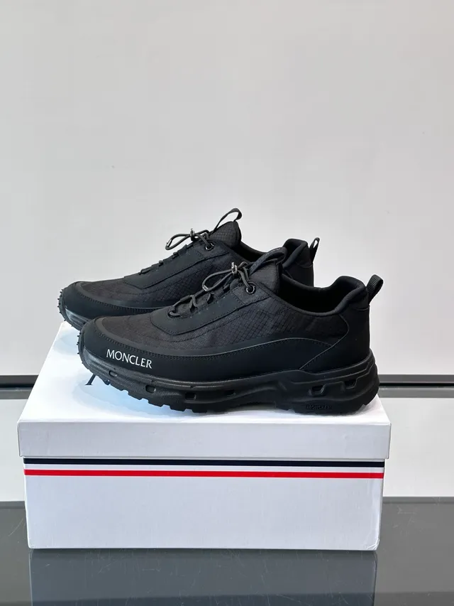 Moncler Grenoble Black White Maille Technique Et Synthétique Supérieure Épaisse Ventilée Semelle Caoutchouc Sneakers Lifestyle 5