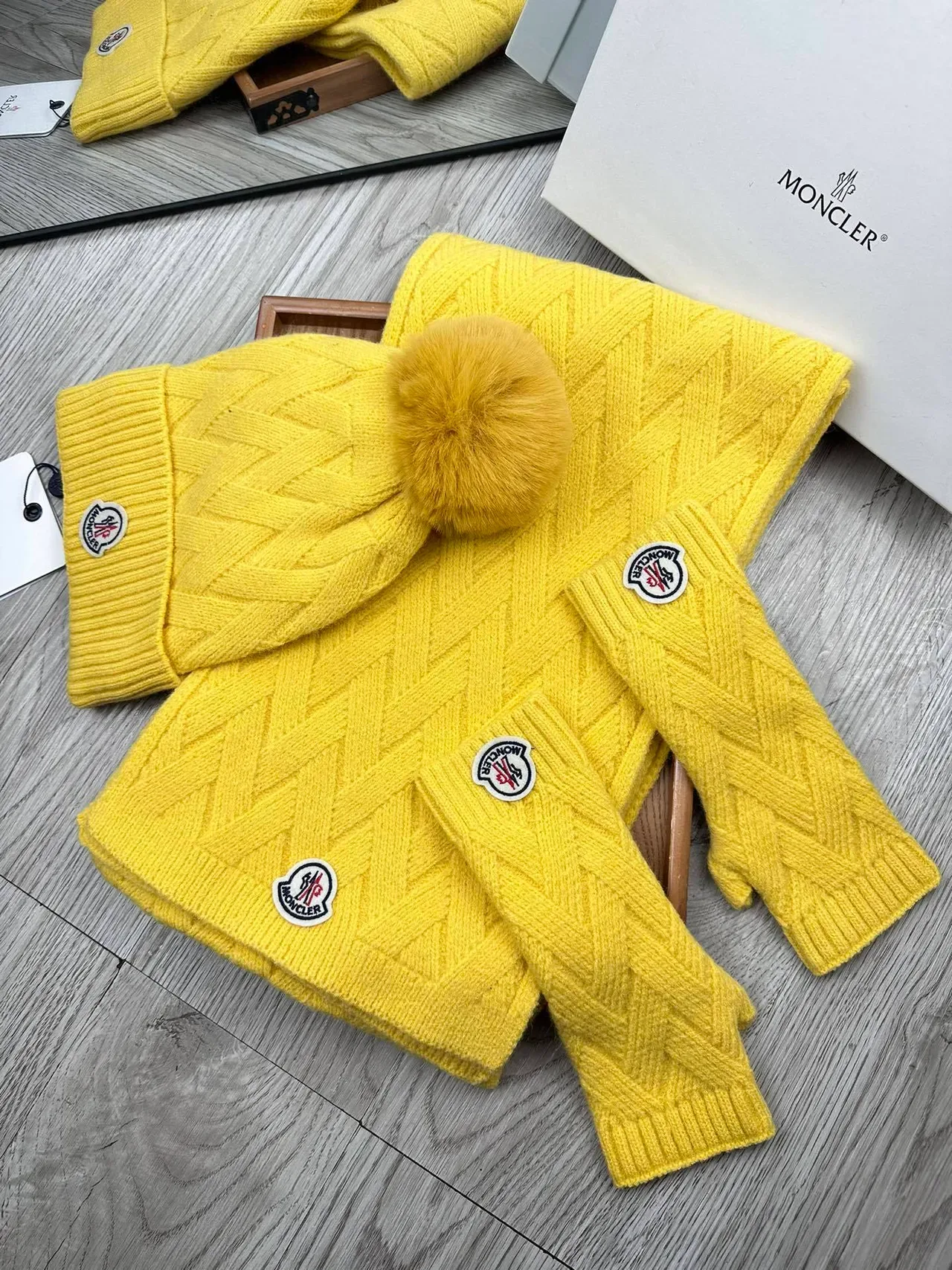 Moncler Yellow Cable-Knit Pattern Fur Pom-Pom Beanie 4