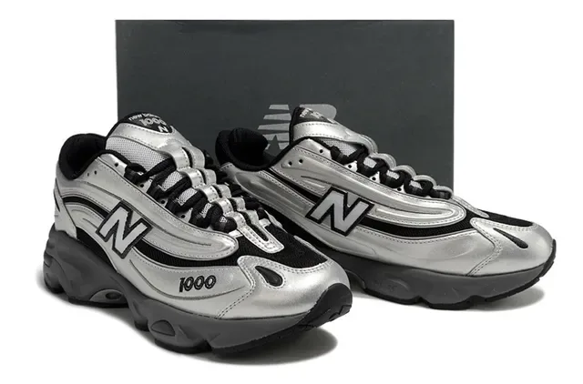 New Balance 1000 Argent Métallique Noir Chunky Sneakers 5
