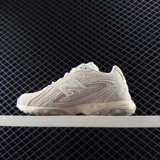 New Balance 204 Series 米色厚底运动鞋