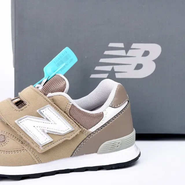 New Balance 574 Argent Métallique Velcro Sangle Chaussures Lifestyle 15