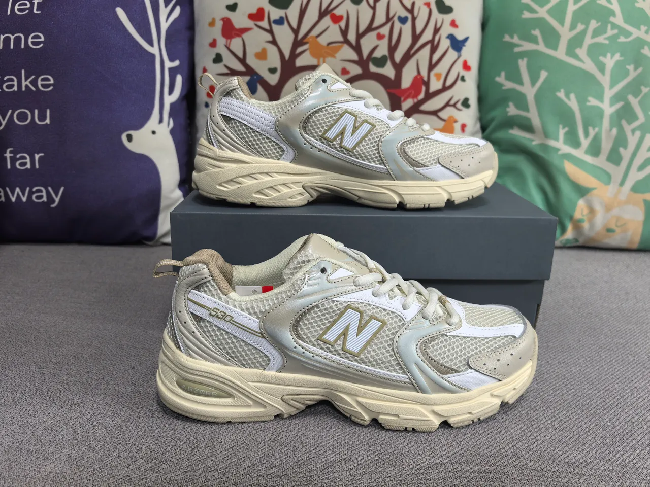 New Balance 860 Argent Noir Maille et Construction de Superposition Synthétique Structure de Cage Pied du Milieu Chaussures de Course 5