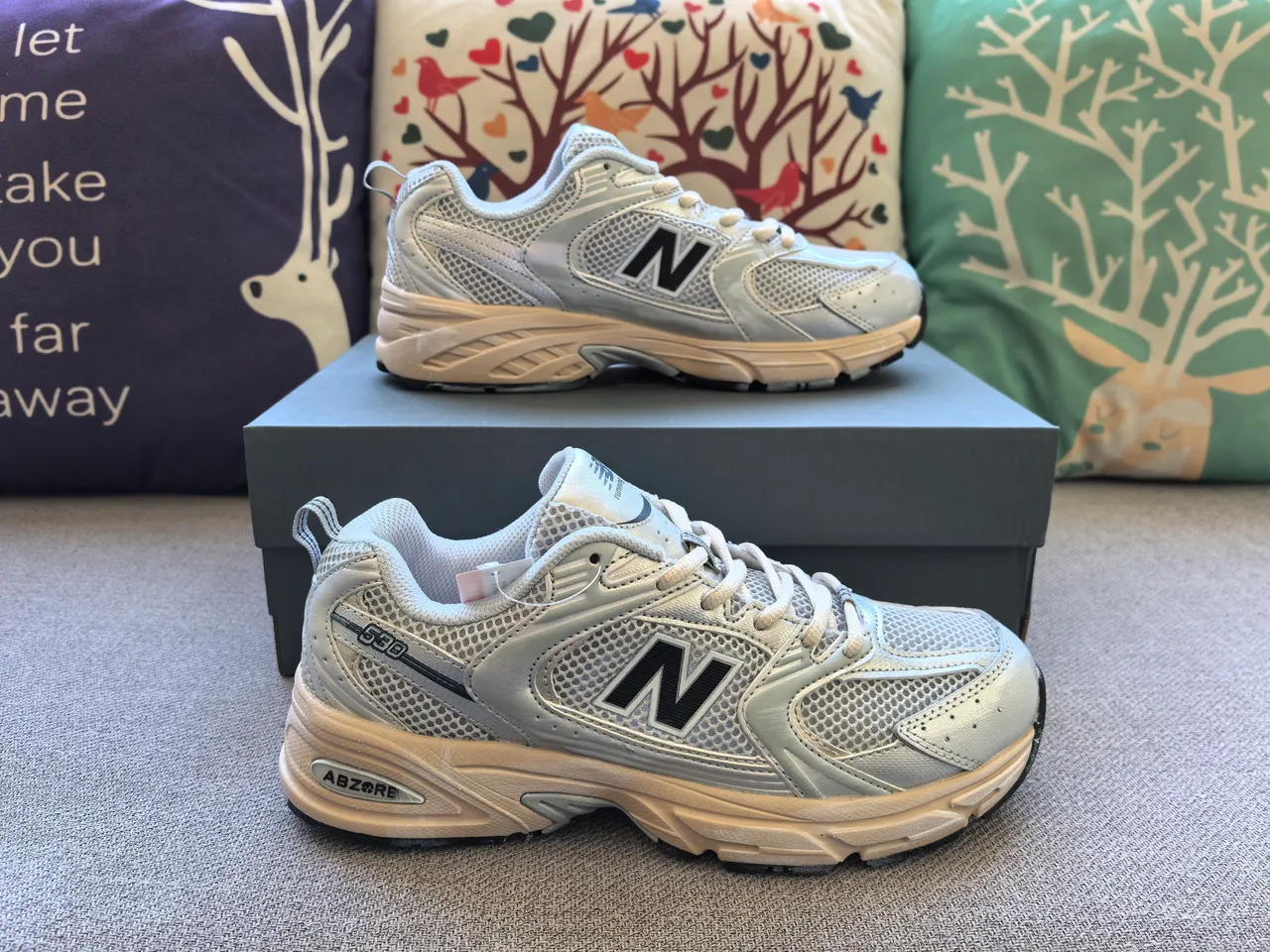 New Balance 860 Argent Noir Maille et Construction de Superposition Synthétique Structure de Cage Pied du Milieu Chaussures de Course 12