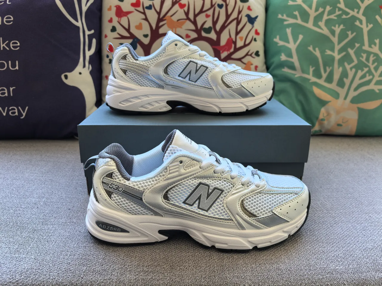 New Balance 860 Argent Noir Maille et Construction de Superposition Synthétique Structure de Cage Pied du Milieu Chaussures de Course 15