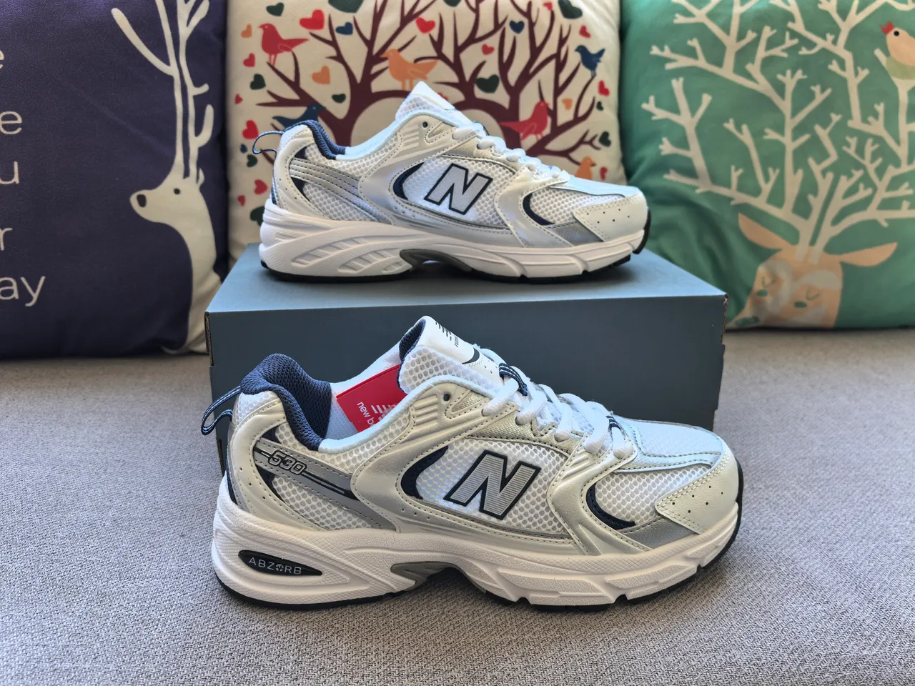New Balance 860 Argent Noir Maille et Construction de Superposition Synthétique Structure de Cage Pied du Milieu Chaussures de Course 19