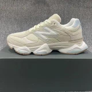 New Balance 9060 Beige Blue Baskets chunky à semelle multicouche, upper en mesh et daim