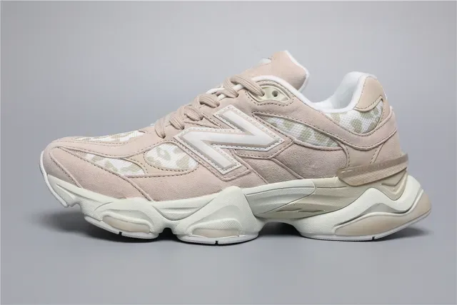 New Balance 9060 Chaussures Lifestyle Beige à Imprimé Léopard 9