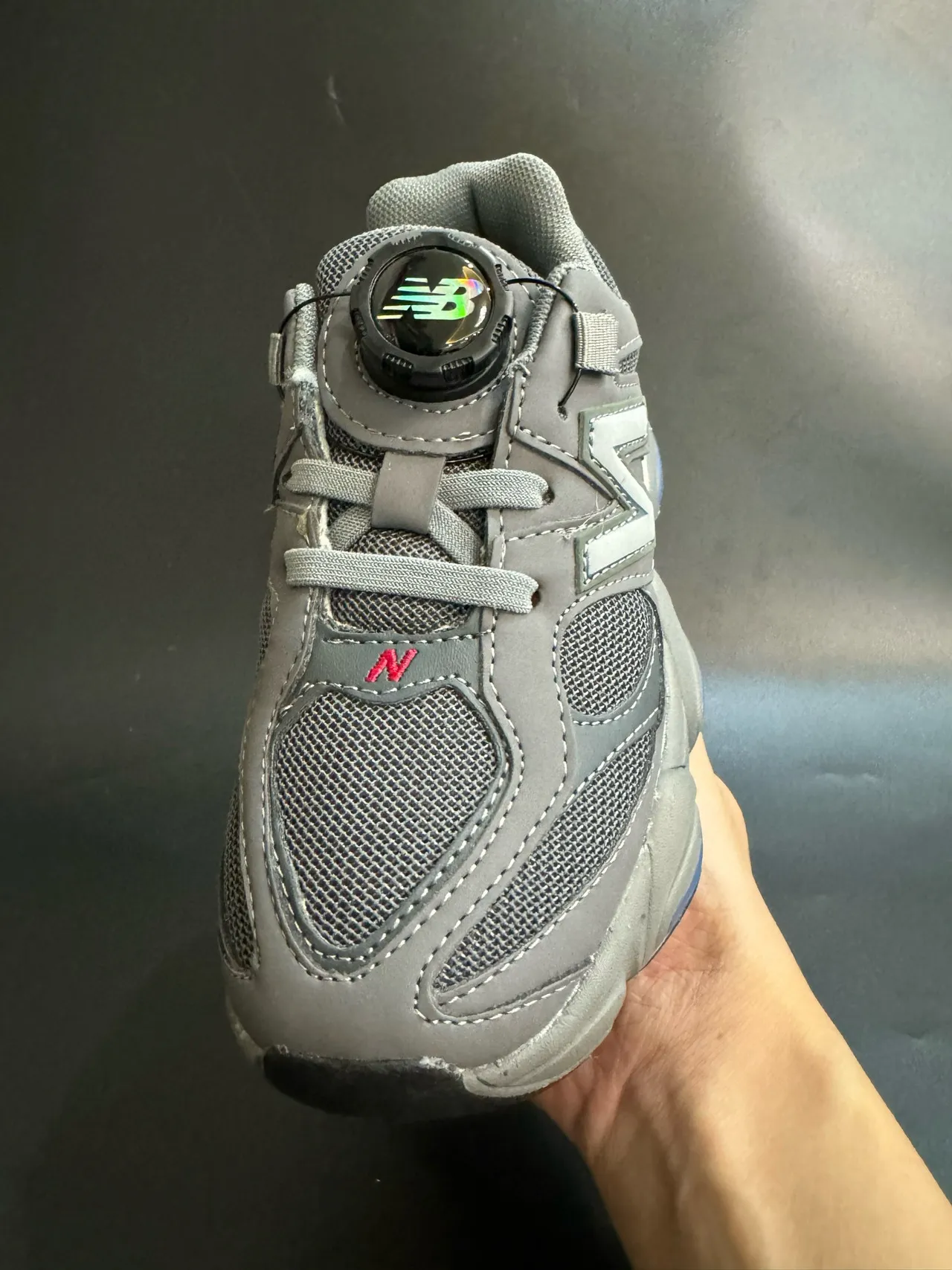 New Balance 9060 رمادي بيج سول إغلاق دوار أحذية رياضية كثيفة 21