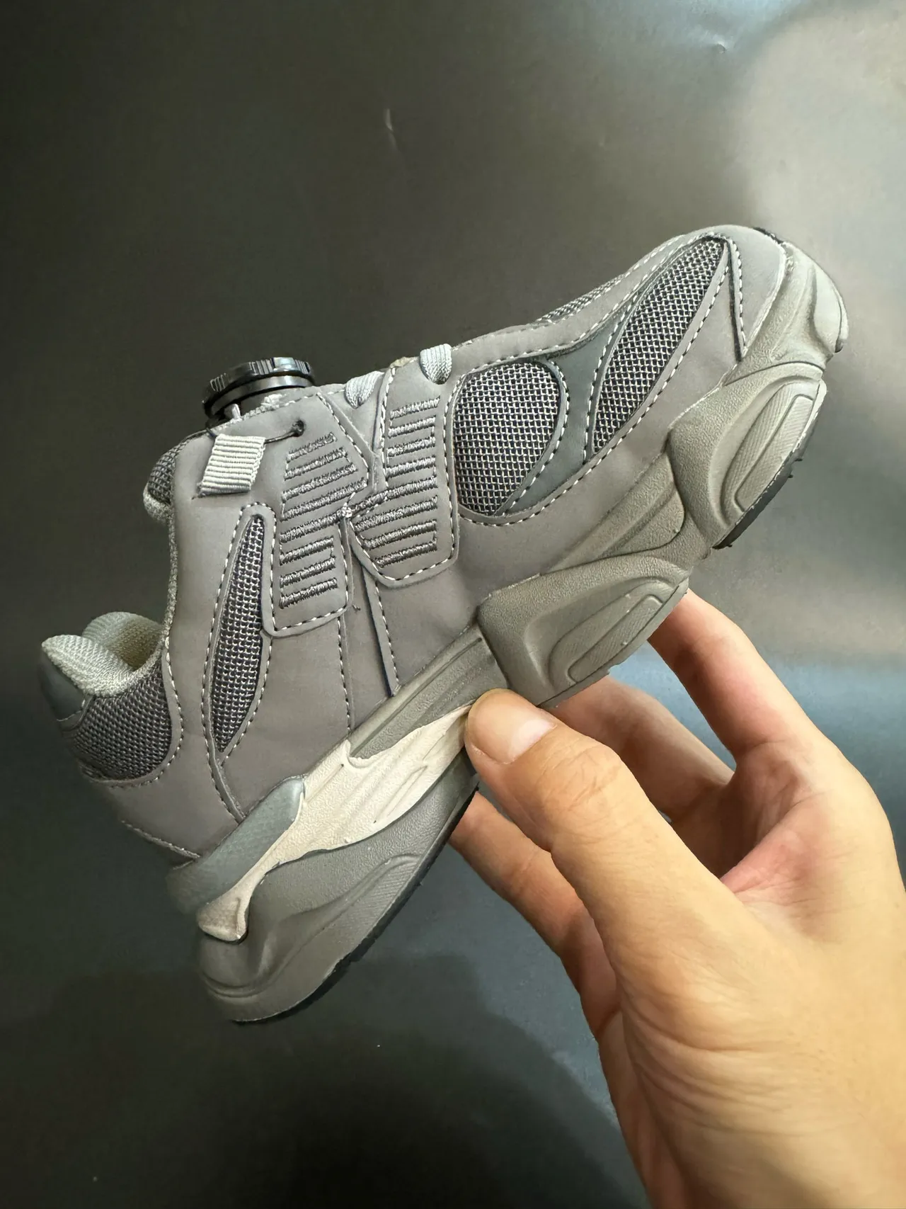 New Balance 9060 رمادي بيج سول إغلاق دوار أحذية رياضية كثيفة 23