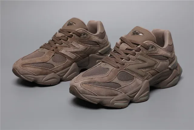 New Balance 9060 Monocromatique Marron Sneakers Lifestyle 5