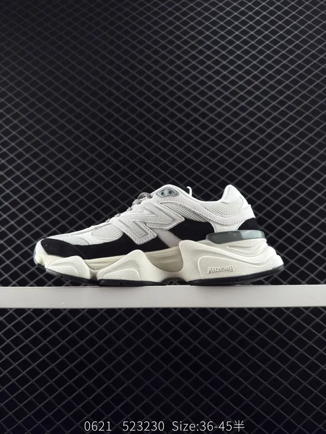 New Balance 9060 Chaussures Chunky Blancs Noirs 7