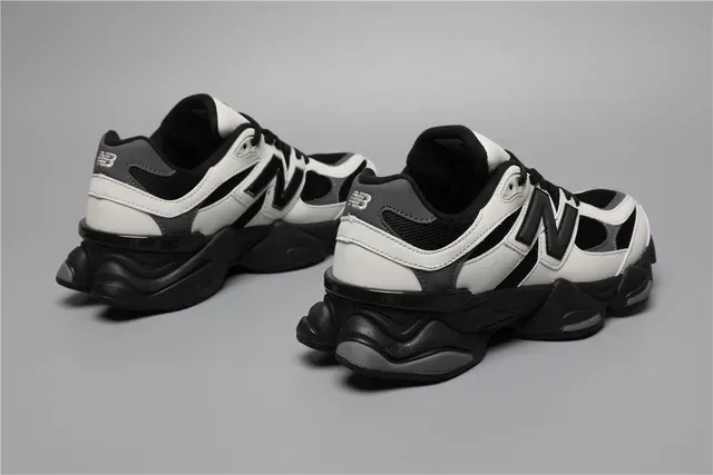 New Balance 9060 sneakers lifestyle blanc et noir 3