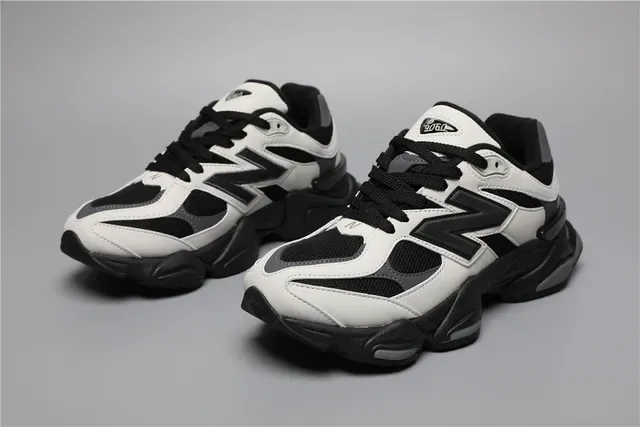 New Balance 9060 sneakers lifestyle blanc et noir 5