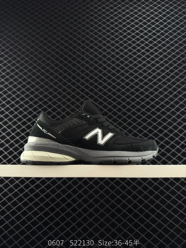 New Balance 990 Gris Verde Suela Chunky Ante y Malla Superior Zapatillas Lifestyle 4