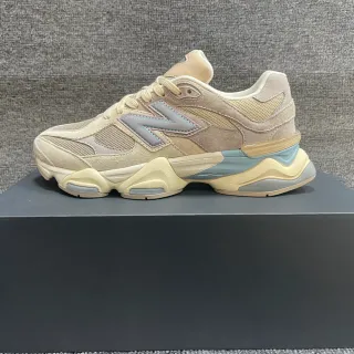 New Balance Beige Blue Sculpted Midsole Mixed Mesh And Suede Upper Chunky Sneakers