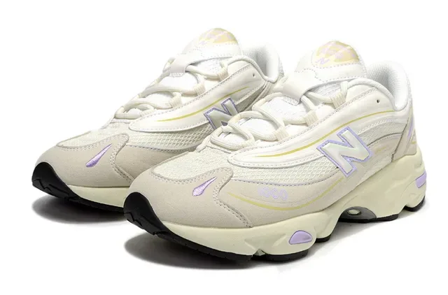 New Balance Beige Violet Chaussures Lifestyle avec Soles Médianes Épaisses Tige Hybride Mesh-Suede 2