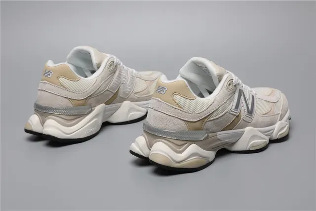 New Balance Sneakers lifestyle beige blanc avec midsole chunky en matériau mixte 3