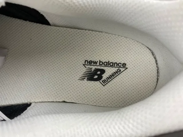 New Balance Tênis Chunky Preto e Cinza com Sola Multicamadas Malla e Recobrimento Sintético 7