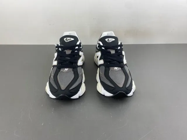 New Balance Tênis Chunky Preto e Cinza com Sola Multicamadas Malla e Recobrimento Sintético 11