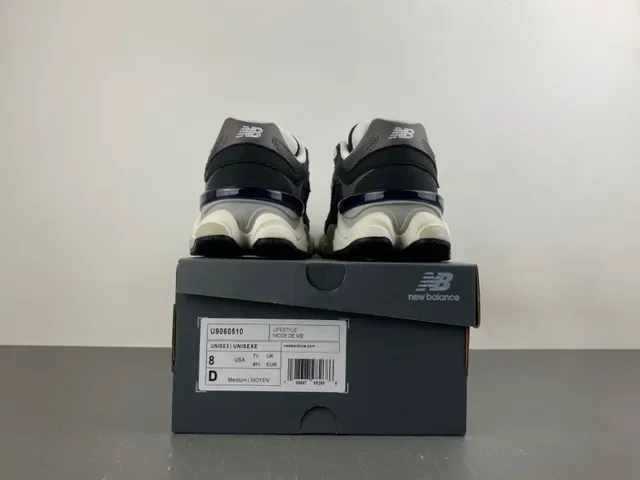 New Balance Tênis Chunky Preto e Cinza com Sola Multicamadas Malla e Recobrimento Sintético 17