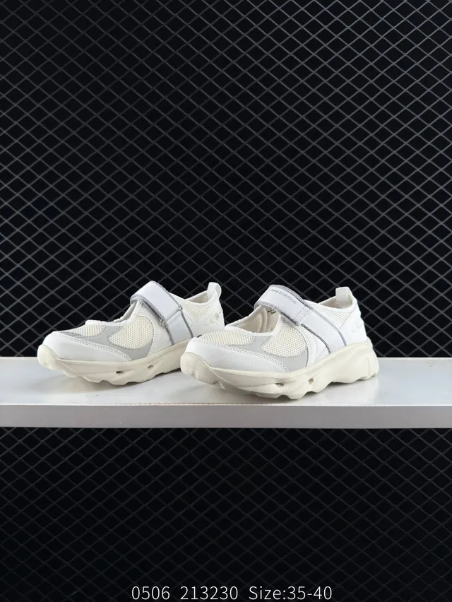 Chaussures Mary Jane New Balance Breeze semelle chunky blanche 3