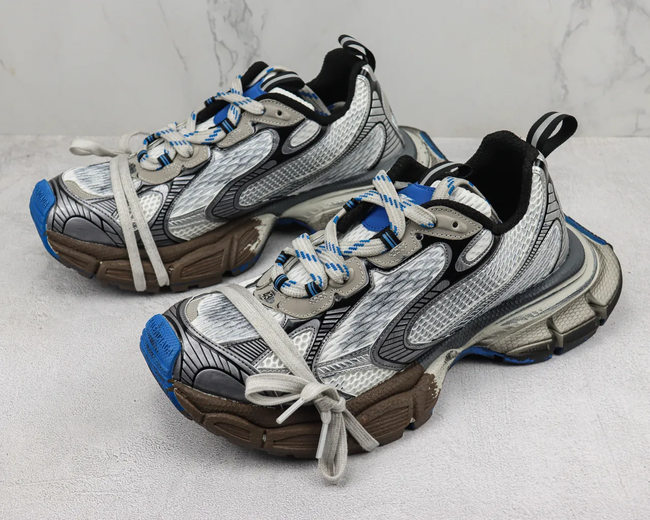 New Balance رمادي أزرق شبكة متعددة الطبقات وصناعي علوية نحت متعدد الكثافة وسادة كعب سميك حذاء رياضي 4