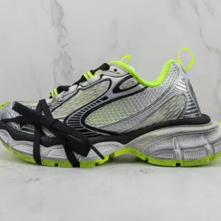 New Balance Gray Green Sculpted Midsole Mesh And Synthetic Overlay Construction Chunky Sneakers