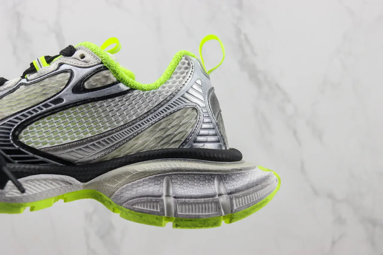 New Balance Cinza Verde Sola Intermediária Esculpida Malha E Superposição Sintética Tênis Chunky 7