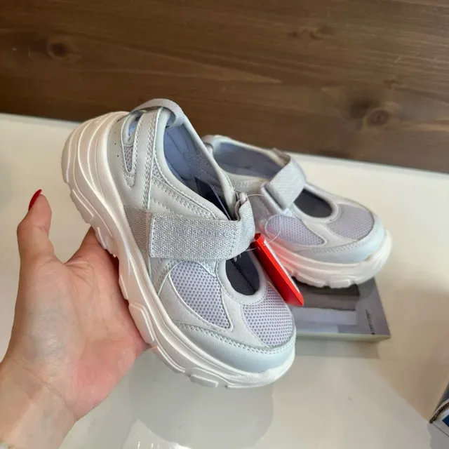 New Balance Enfants Mary Jane Sangle Maille Style de vie Sneakers 24